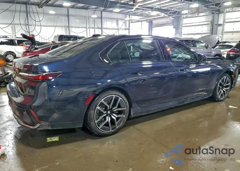 2023 BMW I7 xDrive60 z USA, uszkodzony, nr VIN WBY53EJ03PCL63716